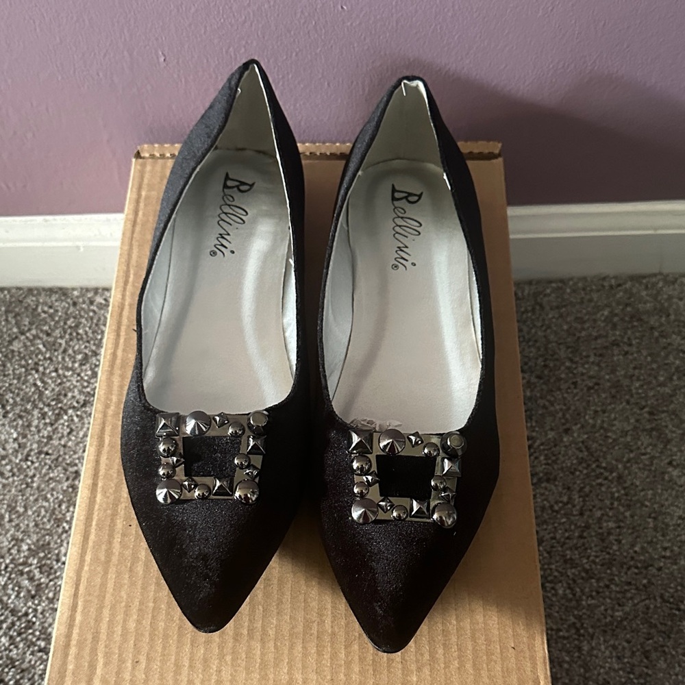 13W Women’s Bellini Black Flats with Metallic Studded Buckle